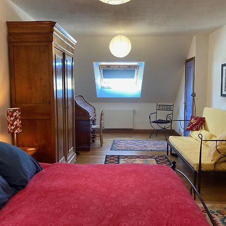 Le Poulailler Bed & Breakfast Loue Exterior photo